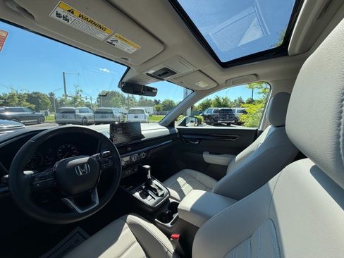Used 2025 Honda CR-V EX-L image 8