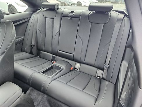 Used 2024 BMW 230i Coupe w/ Convenience Package RWD image 21