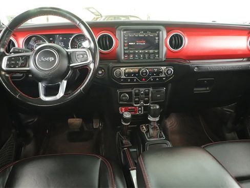 Certified 2022 Jeep Wrangler Unlimited Rubicon w/ Cold Weather Group image 20