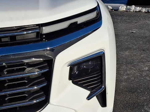 Used 2024 Chevrolet Traverse LT w/ LPO, Floor Liner Package image 8