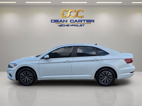 Used 2020 Volkswagen Jetta SE w/ SE Cold Weather Package image 2