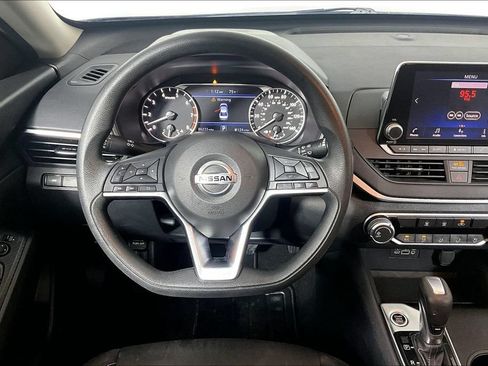 Used 2019 Nissan Altima 2.5 S FWD image 5