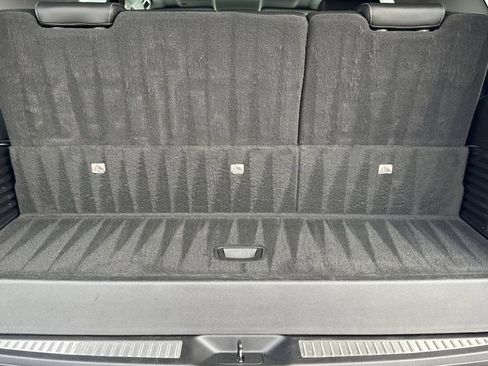 Used 2020 Chevrolet Tahoe LT w/ Luxury Package image 18