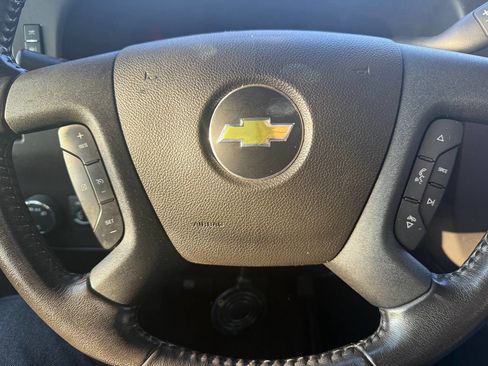 Used 2022 Chevrolet Express 3500 w/ Power Convenience Package RWD image 20