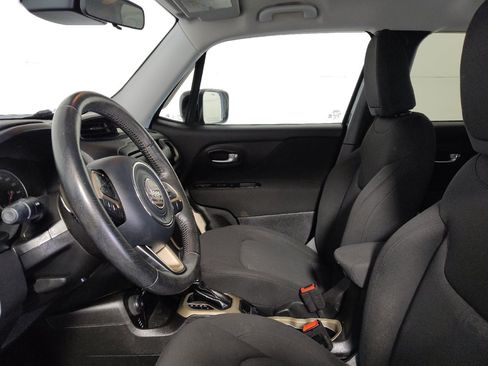 Used 2015 Jeep Renegade Latitude w/ Cold Weather Group AWD/4WD image 17