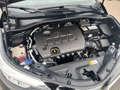Used 2021 Toyota C-HR LE FWD image 41
