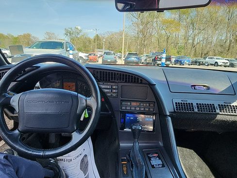 Used 1990 Chevrolet Corvette Convertible RWD image 20