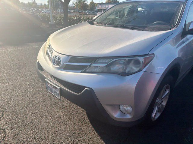 Used 2013 Toyota RAV4 XLE FWD image 9