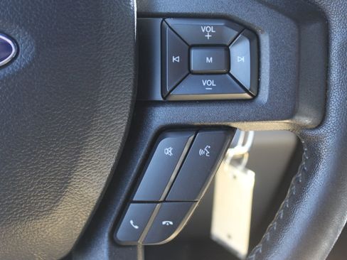 Used 2019 Ford F150 XLT w/ Equipment Group 302A Luxury AWD/4WD image 26
