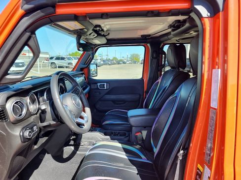 Used 2023 Jeep Wrangler Sahara image 16