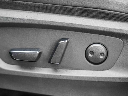 Used 2024 Nissan Pathfinder Platinum image 20