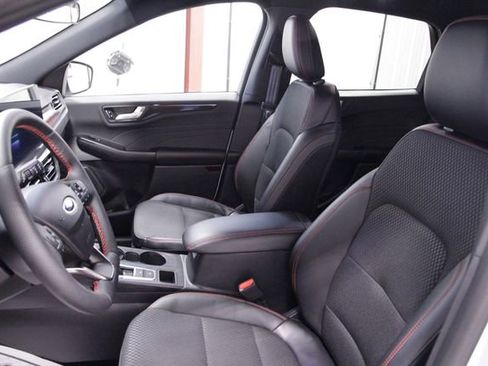 Used 2025 Ford Escape ST-Line w/ Tech Pack #1 image 13