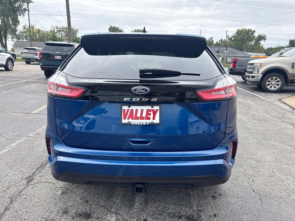 Certified 2023 Ford Edge ST-Line w/ Class II Trailer Tow Package AWD/4WD image 5