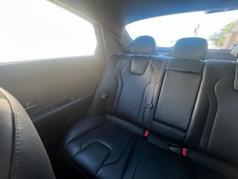 Used 2025 Hyundai Elantra Limited image 39