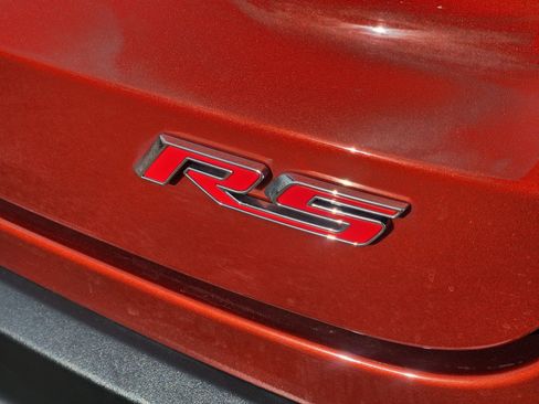 Used 2024 Chevrolet Trax RS w/ Sunroof Package image 9