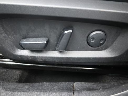 Used 2023 Mitsubishi Outlander SE image 33