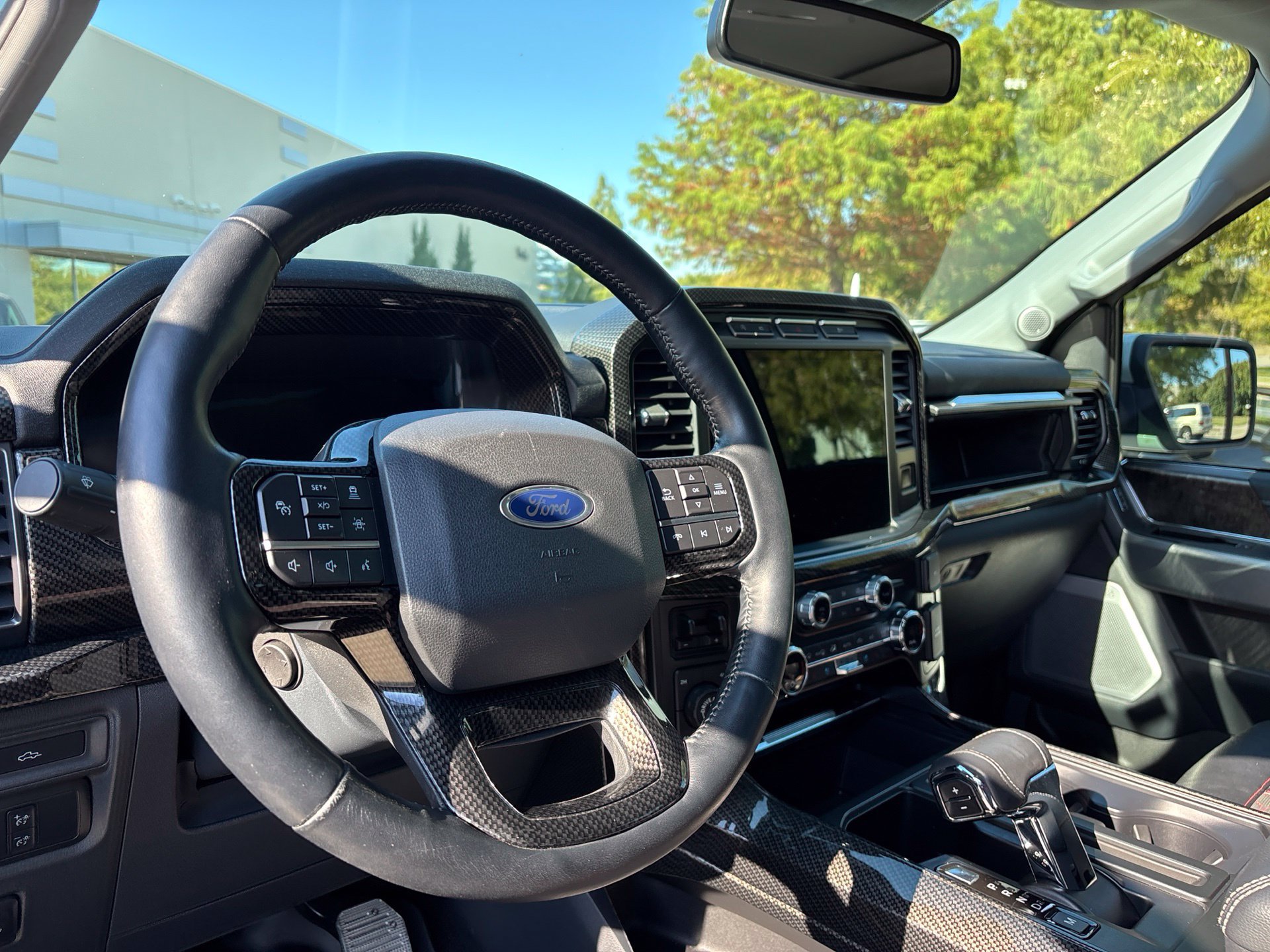 Used 2021 Ford F150 Lariat w/ Equipment Group 502A High AWD/4WD image 5