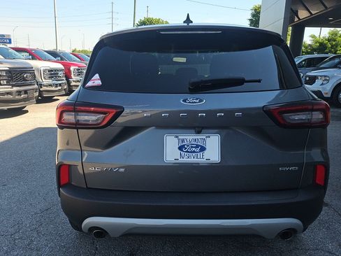 Used 2024 Ford Escape Active AWD/4WD image 4