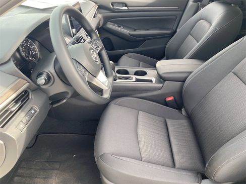 New 2025 Nissan Altima 2.5 SV image 20