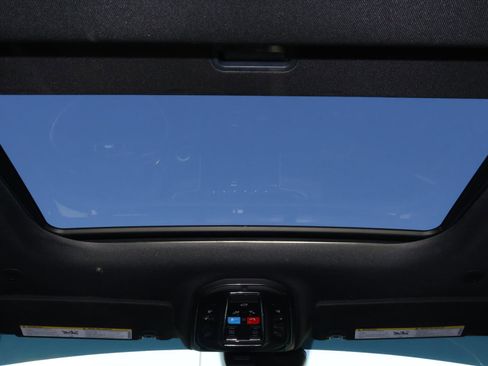 Used 2025 Jeep Grand Cherokee L Altitude image 14