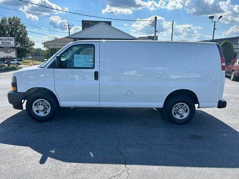 Used 2020 Chevrolet Express 2500 w/ Driver Convenience Package image 3
