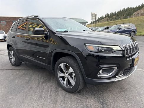 Used 2019 Jeep Cherokee Limited AWD/4WD image 4