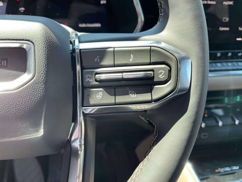 New 2026 GMC Canyon Denali AWD/4WD image 25