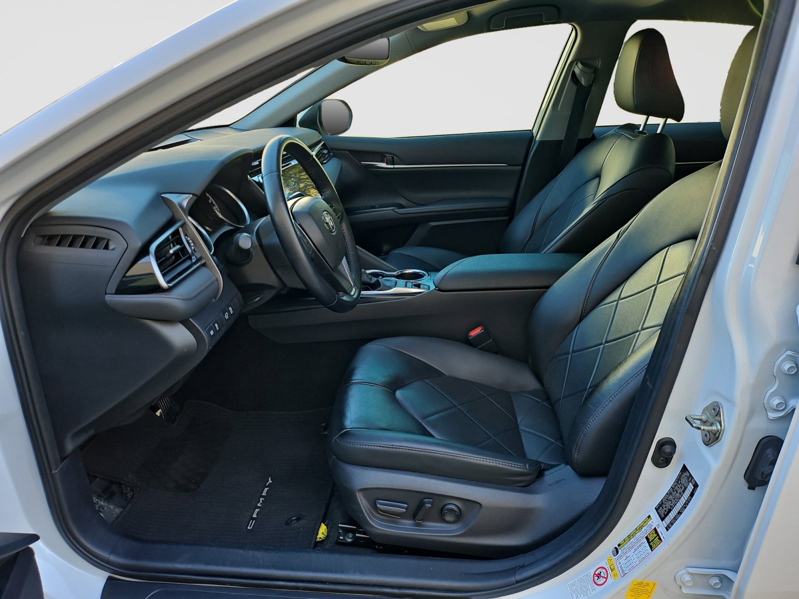 Used 2019 Toyota Camry XLE FWD image 20