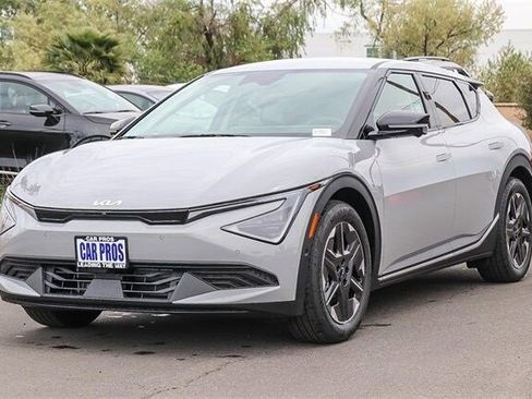 New 2025 Kia EV6 Light w/ Light LR Technology Package image 3