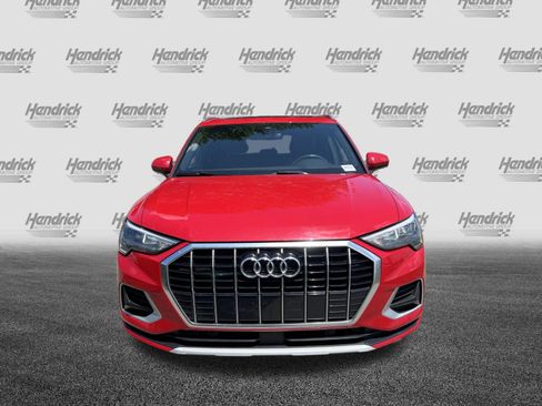 Used 2020 Audi Q3 2.0T Premium w/ Convenience Package AWD/4WD image 3