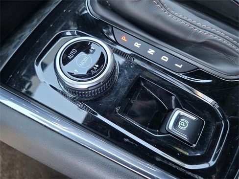 Used 2023 GMC Canyon AT4 image 18