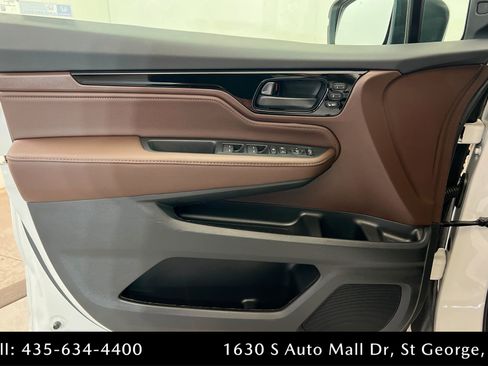 New 2026 Honda Odyssey Touring image 14