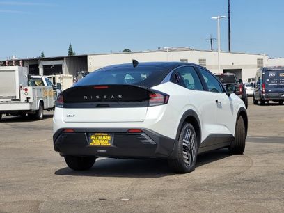 New 2026 Nissan Leaf SV+ w/ Floor Mat Package (SV+)
