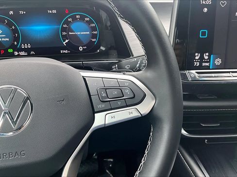Certified 2026 Volkswagen Atlas Cross Sport SE FWD image 25