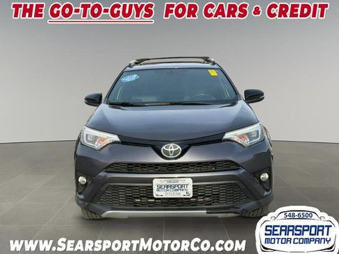Used 2016 Toyota RAV4 SE image 2