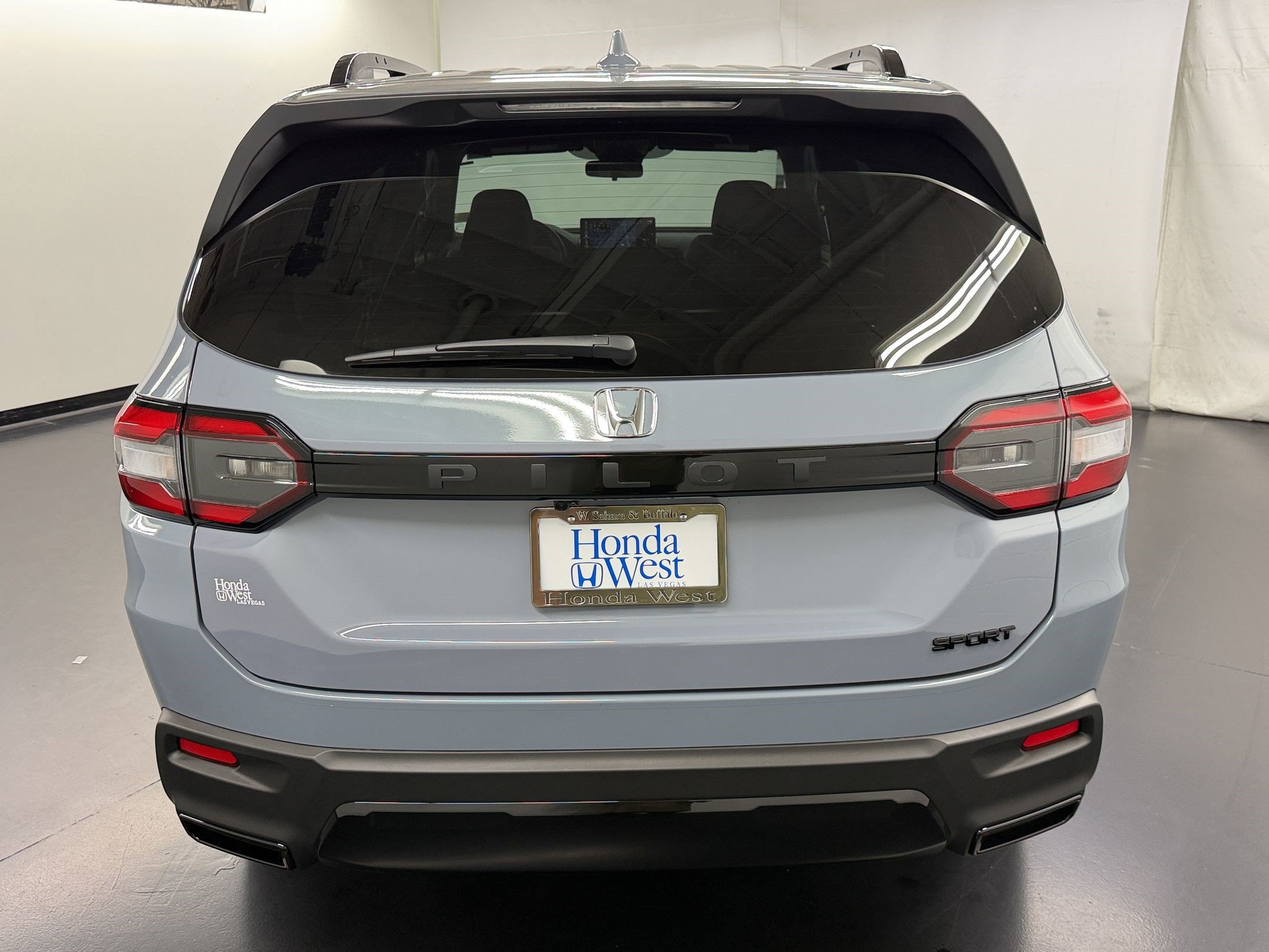 New 2026 Honda Pilot Sport image 10