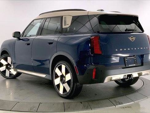 Used 2025 MINI Cooper Countryman S w/ Comfort Package Max image 2