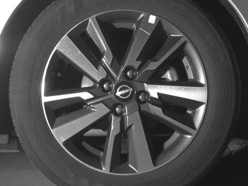 Used 2025 Nissan Versa SV FWD image 10