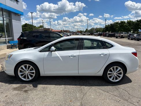 Used 2013 Buick Verano FWD image 2