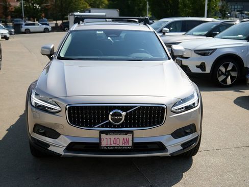 New 2026 Volvo V90 B6 Cross Country Ultra w/ Climate Package image 6
