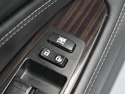 Used 2017 Lexus LS 460 AWD w/ Comfort Package image 15