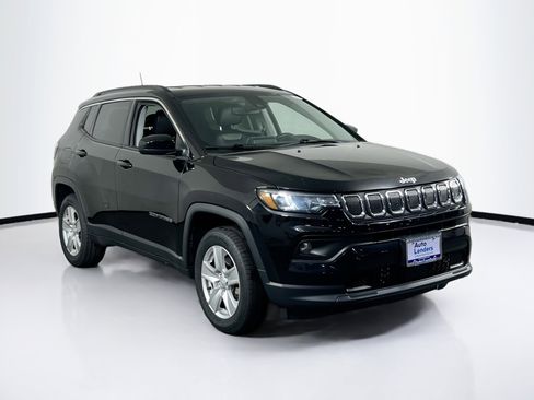 Used 2022 Jeep Compass Latitude w/ Convenience Group image 3