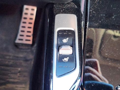 Used 2023 Kia Sorento SX Prestige image 30