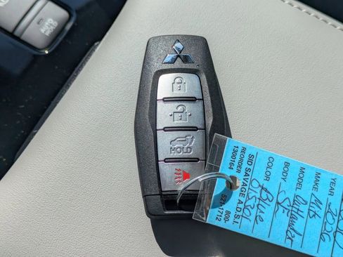 New 2026 Mitsubishi Outlander SE FWD image 32