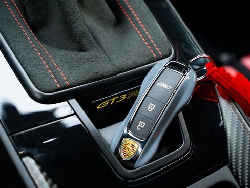 Used 2023 Porsche 911 GT3 RS RWD image 62