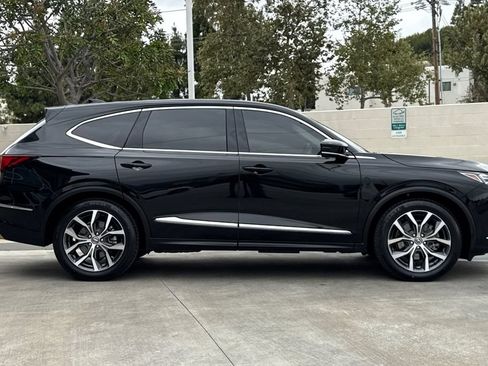 Certified 2024 Acura MDX FWD w/ Technology Package image 8