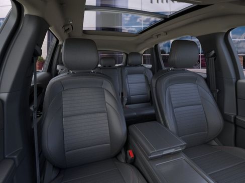 New 2026 Lincoln Nautilus Reserve AWD/4WD image 10