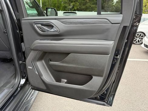 Used 2024 GMC Yukon XL SLT w/ SLT Premium Package AWD/4WD image 36
