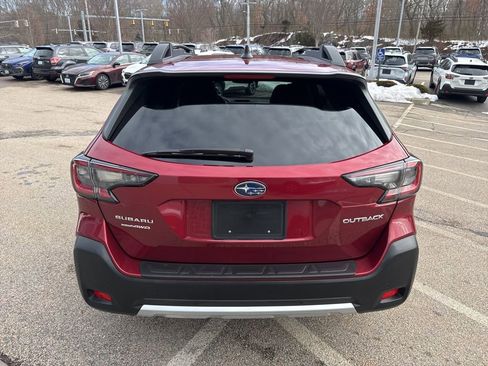 Used 2024 Subaru Outback Limited image 3