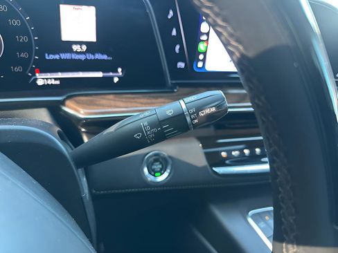 Used 2023 Cadillac Escalade Sport Platinum image 70